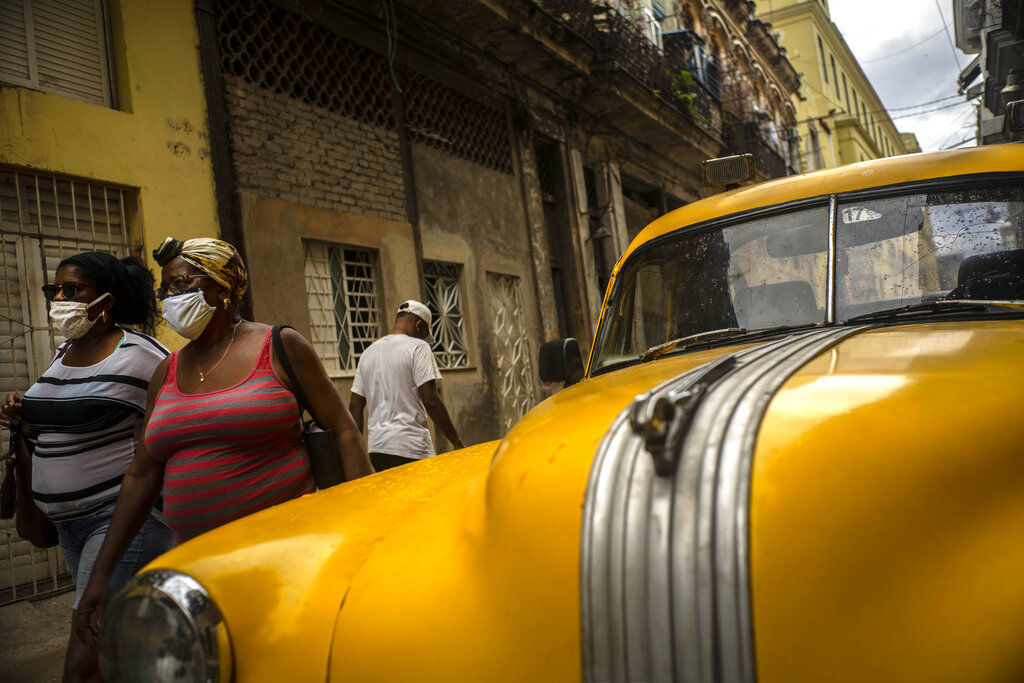 APTOPIX Virus Outbreak Cuba
